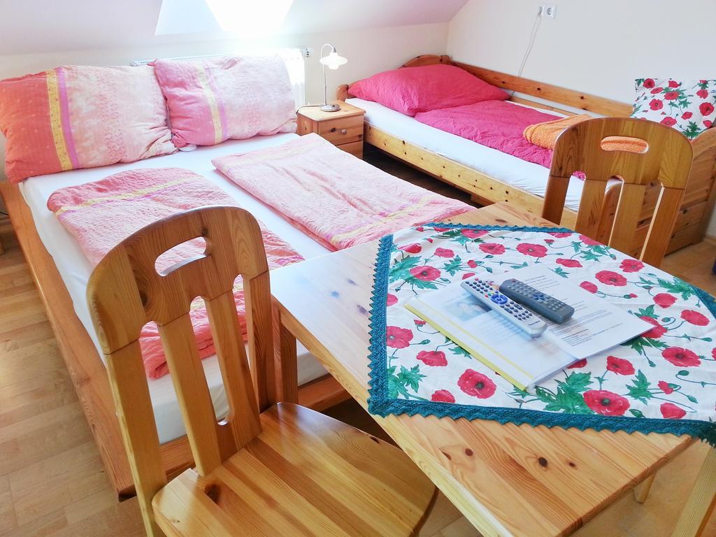 Bed and Breakfast Gastehaus Zur Schonen Aussicht Spitz an der Donau Pokój zdjęcie
